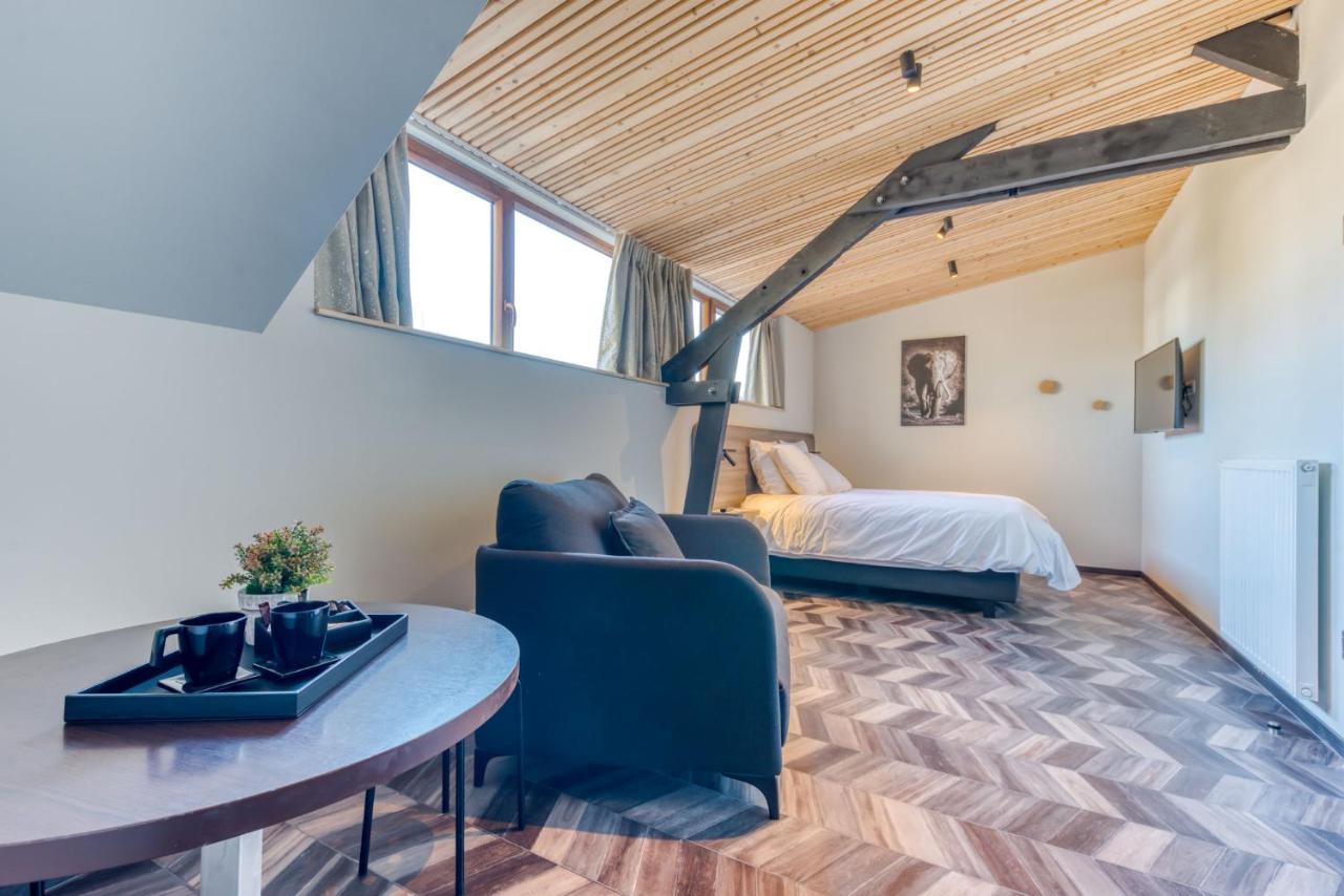 Les Chambres Du Vieux Chateau Abbaye d'Orval 外观 照片