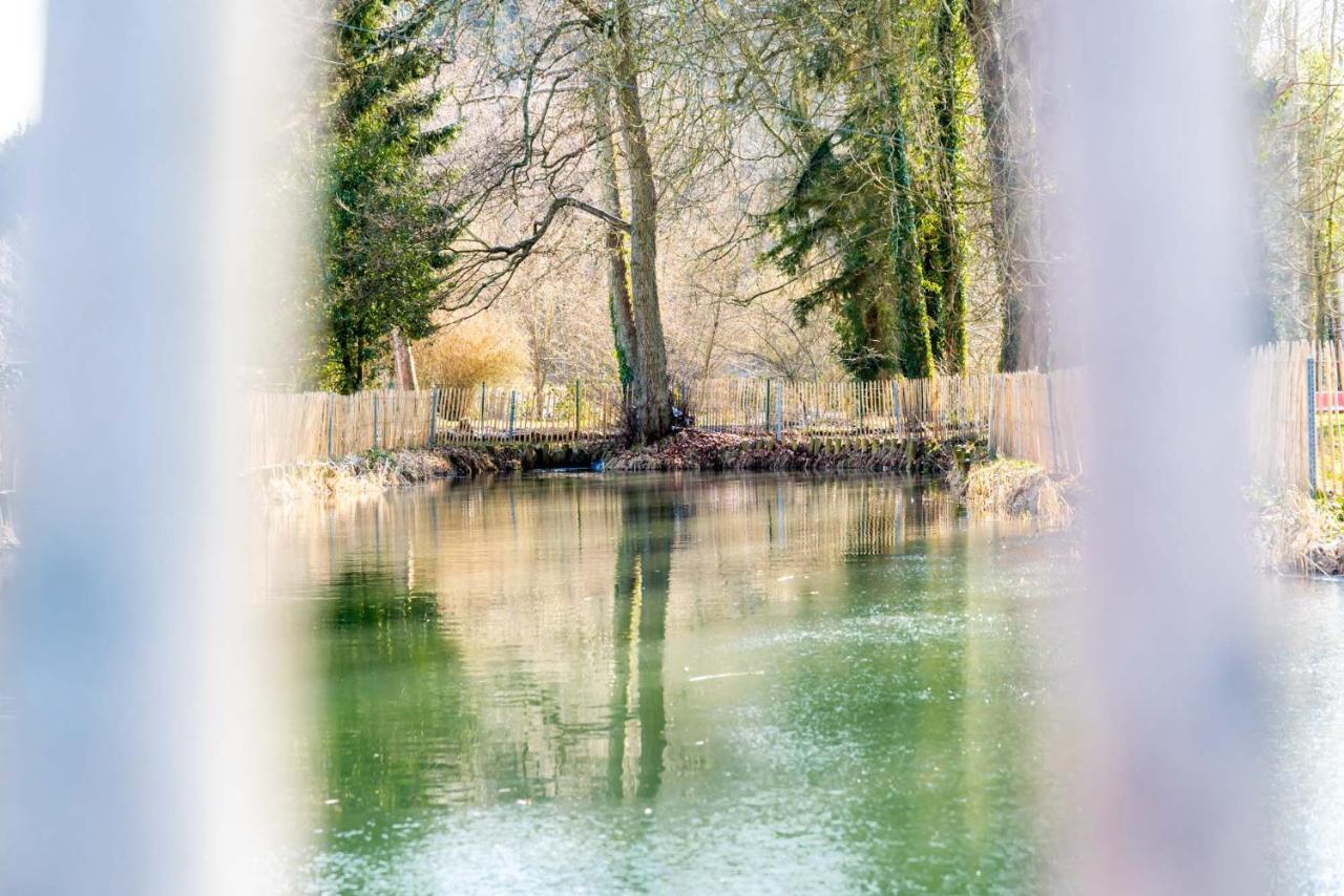 Les Chambres Du Vieux Chateau Abbaye d'Orval 外观 照片